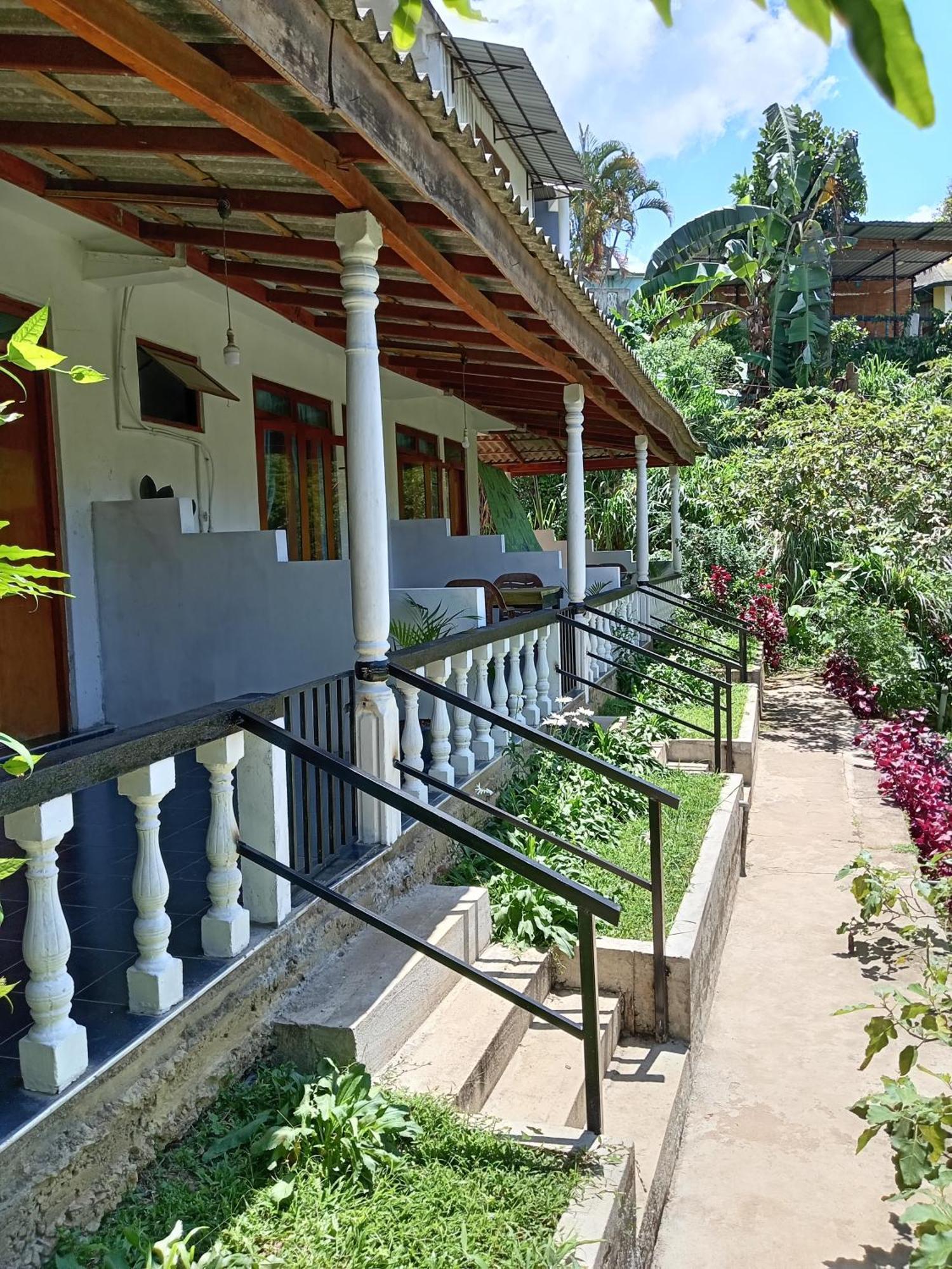 Soorya Inn Ella Esterno foto