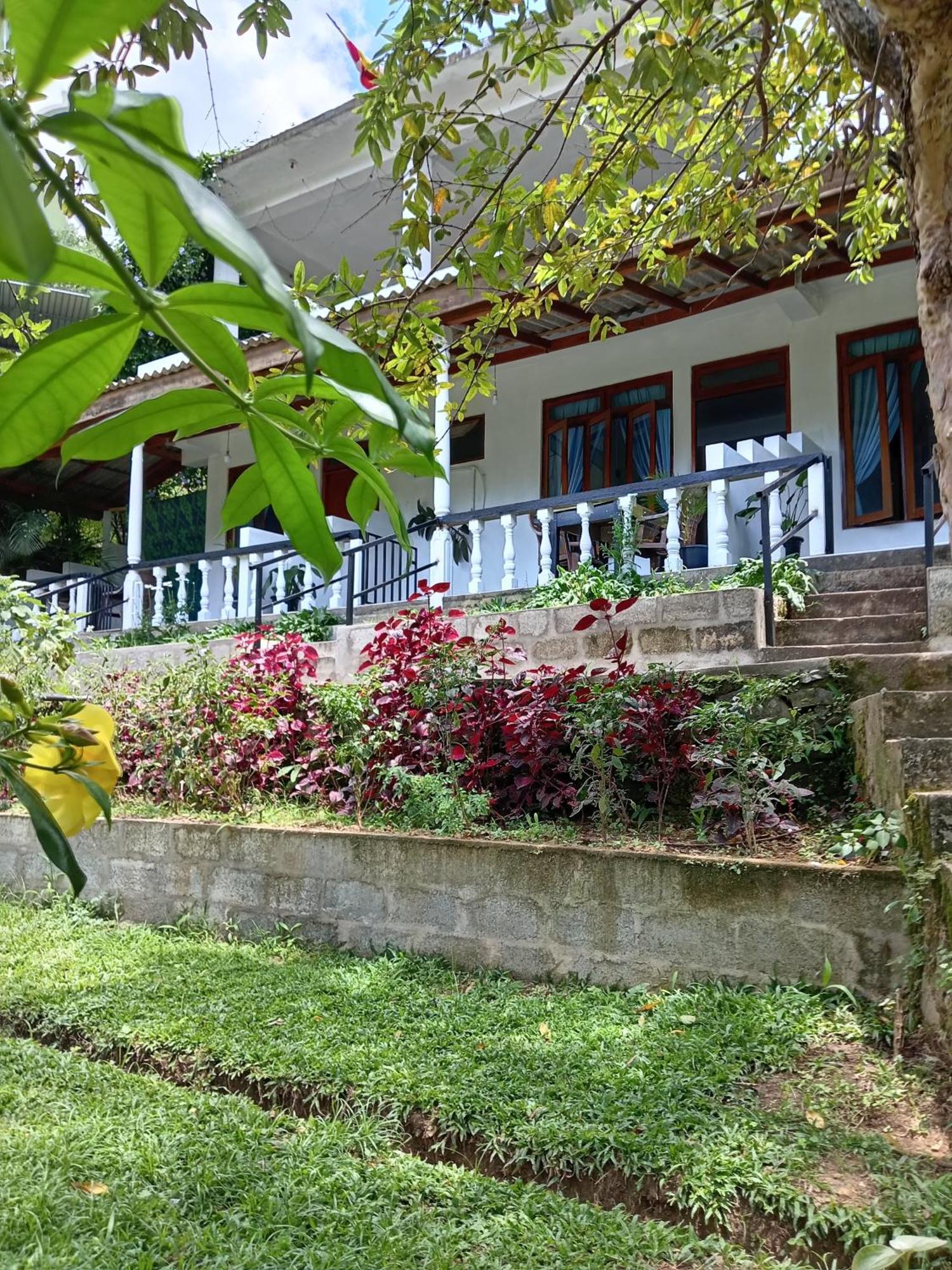 Soorya Inn Ella Esterno foto
